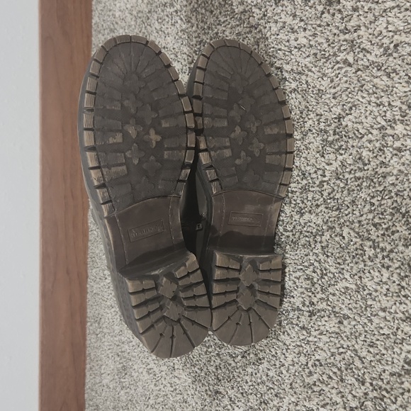 Maurices Anna Ankle Boot - Picture 4 of 5